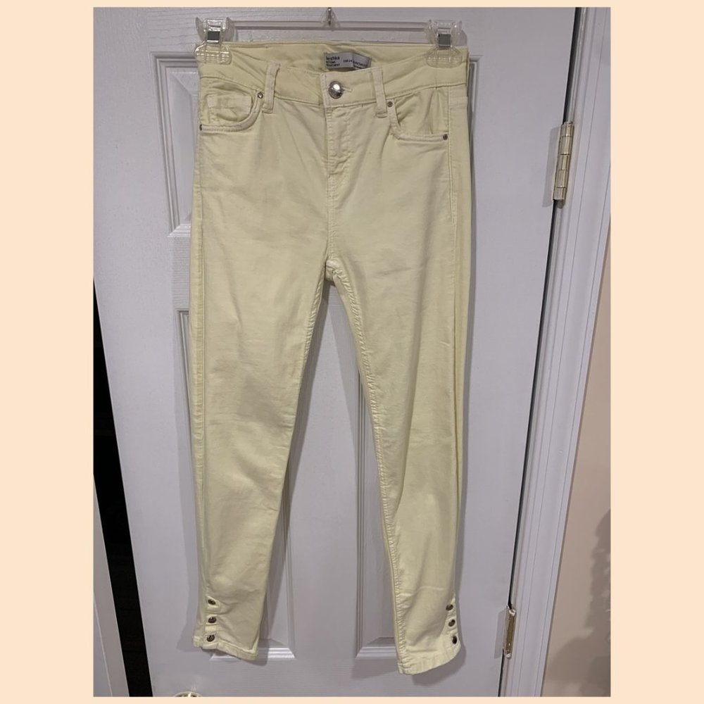 Bershka Light Yellow Genuine Cropped Skinny Jeans